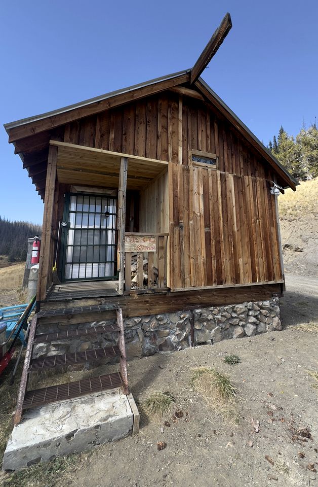 Secluded High-Elevation Cabin Under Pristine Dark Skies in La Jara, Colorado
