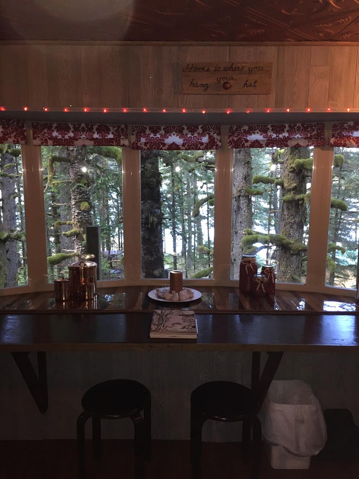 Cute Cabin Nestled in the Trees with Magical Forest Views for a Romantic Escape in Nature Whale Island, Alaska