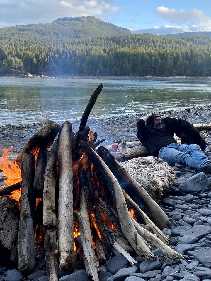 Cute Cabin Nestled in the Trees with Magical Forest Views for a Romantic Escape in Nature Whale Island, Alaska