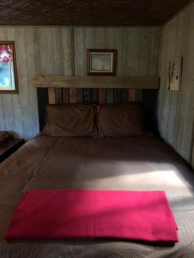 Tree Houses (United States of America, North Pole, Alaska)