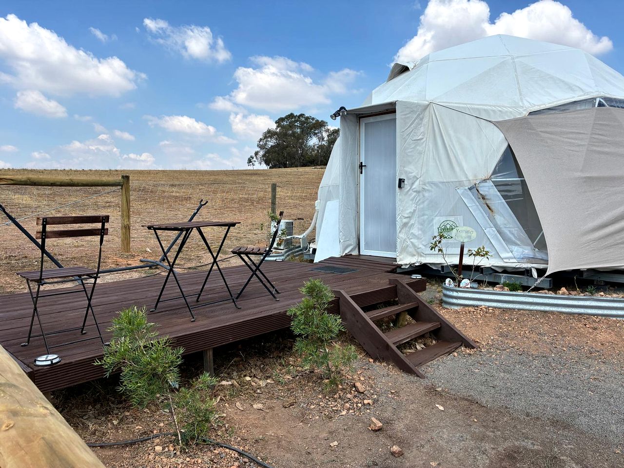 Serene Luxury Glamping Domes with Panoramic Sunrise Views near Balmattum, Victoria
