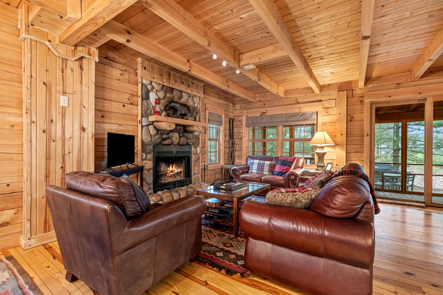 Peaceful Forest Cabin with Hot Tub, Fireplace & Outdoor Lounge in Saugatuck, Michigan