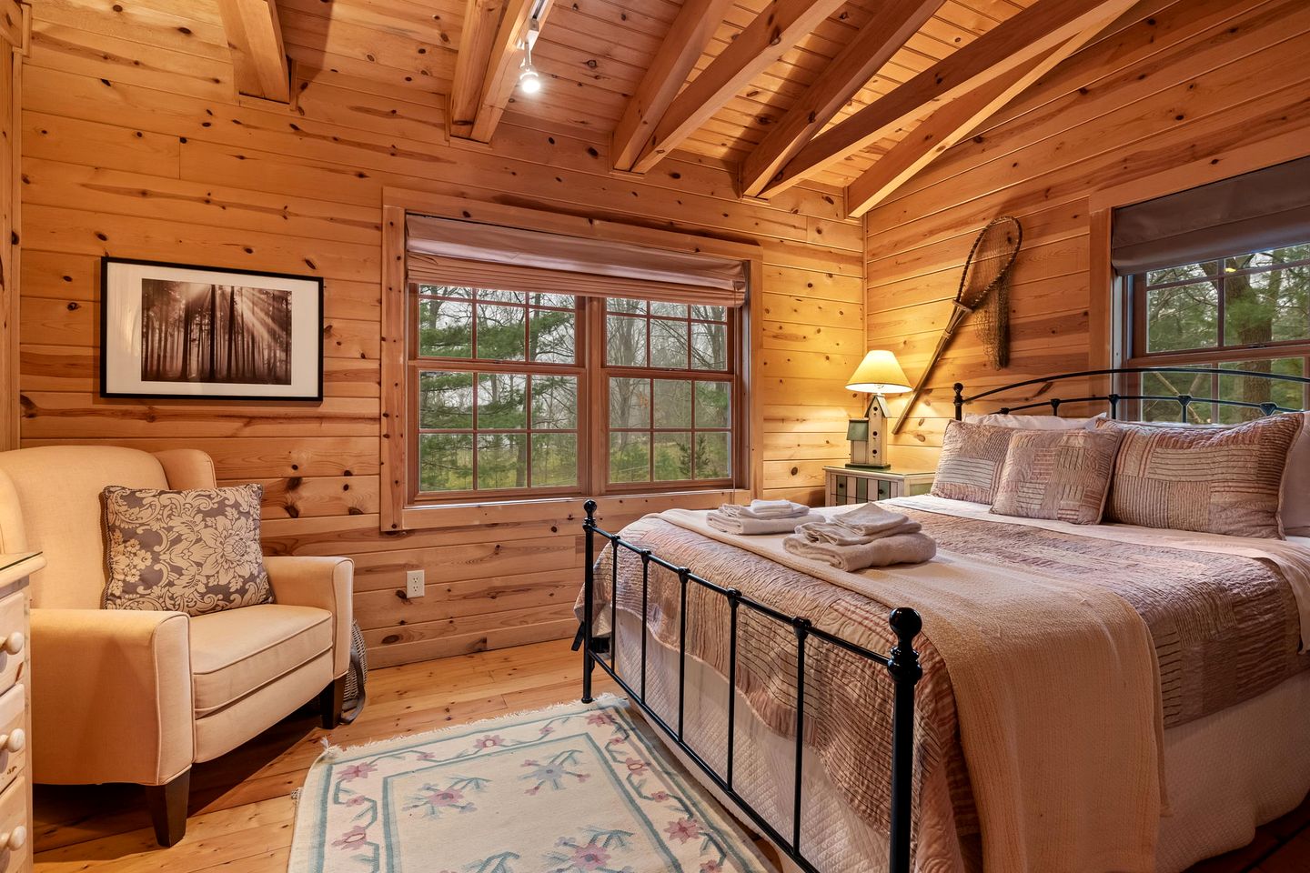Peaceful Forest Cabin with Hot Tub, Fireplace & Outdoor Lounge in Saugatuck, Michigan