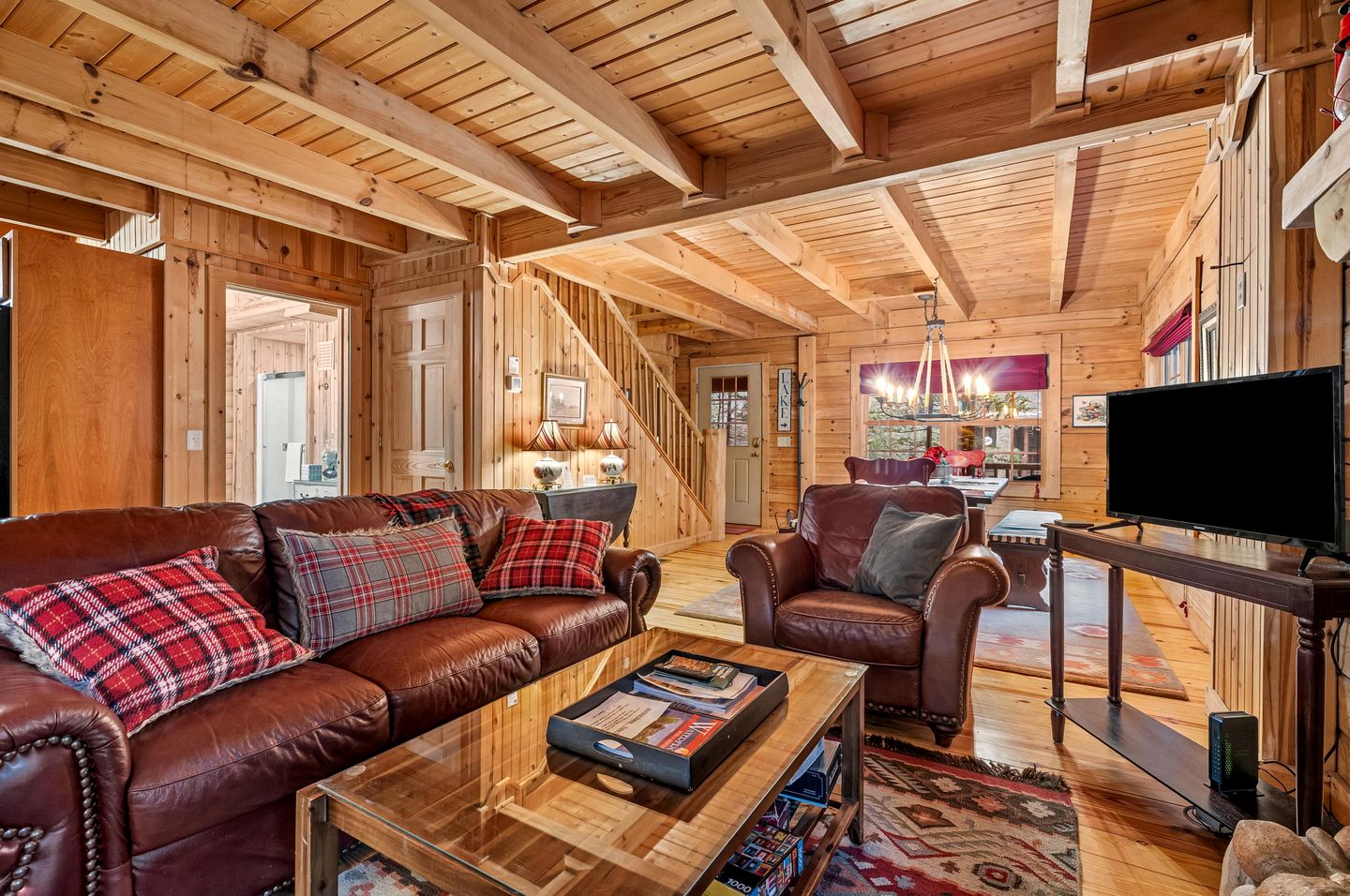 Peaceful Forest Cabin with Hot Tub, Fireplace & Outdoor Lounge in Saugatuck, Michigan
