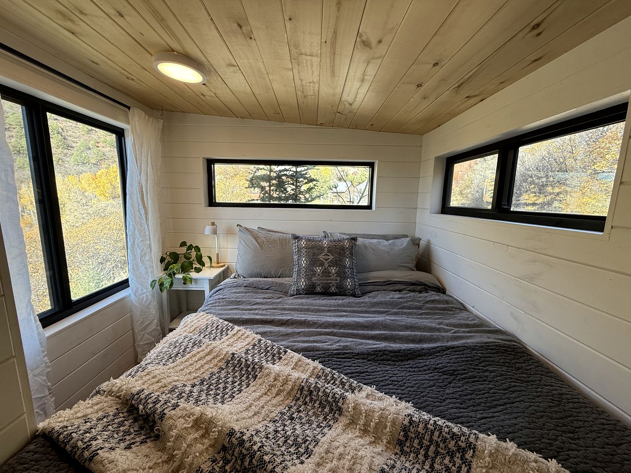 Serene Tiny House Retreat with Botanical Sanctuary & Mountain Views near Aspen, Basalt, Colorado