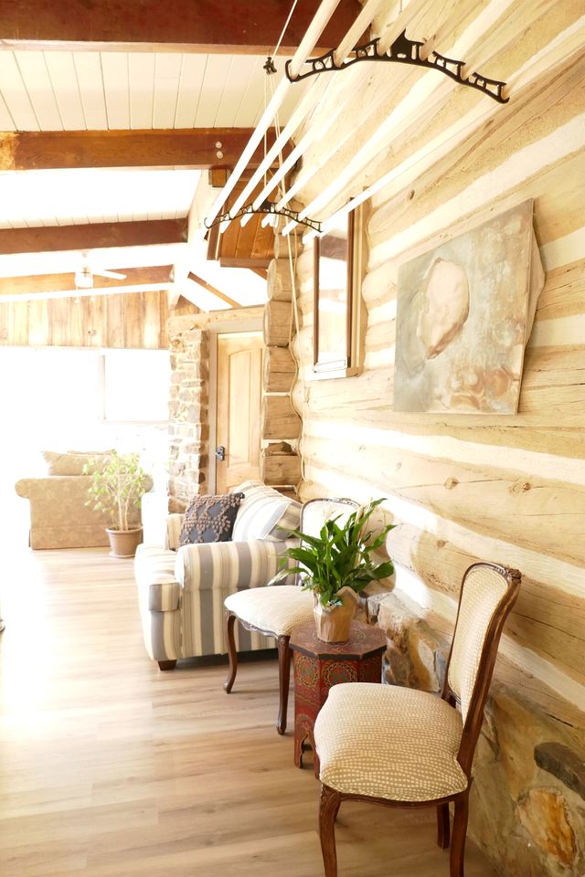 Enchanting Ranch Cottage with Hot Tub & Wide Open Meadows in Kernville, California