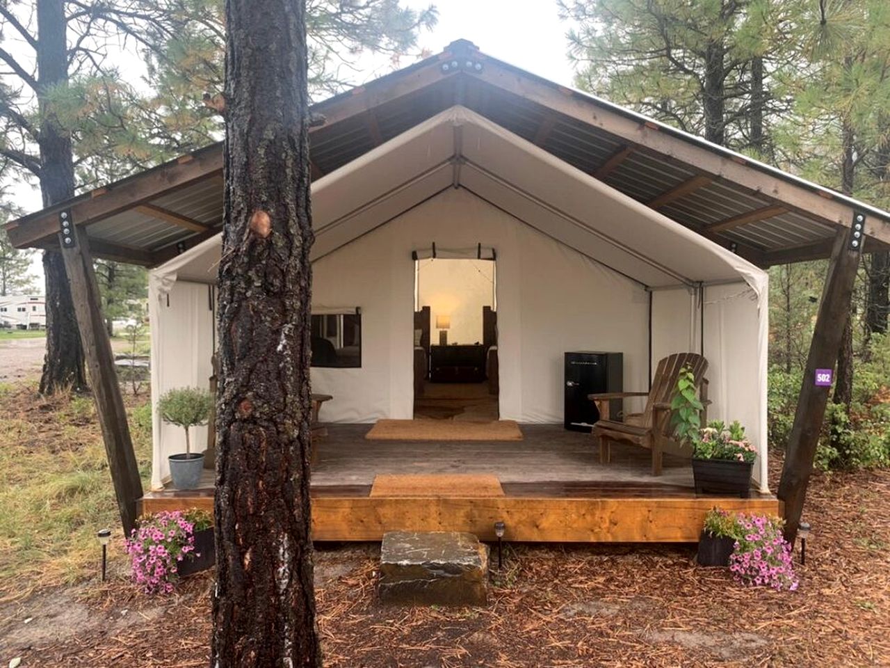 Charming Glamping Tent with Fire Pit & Nature Views in British Columbia, Canada