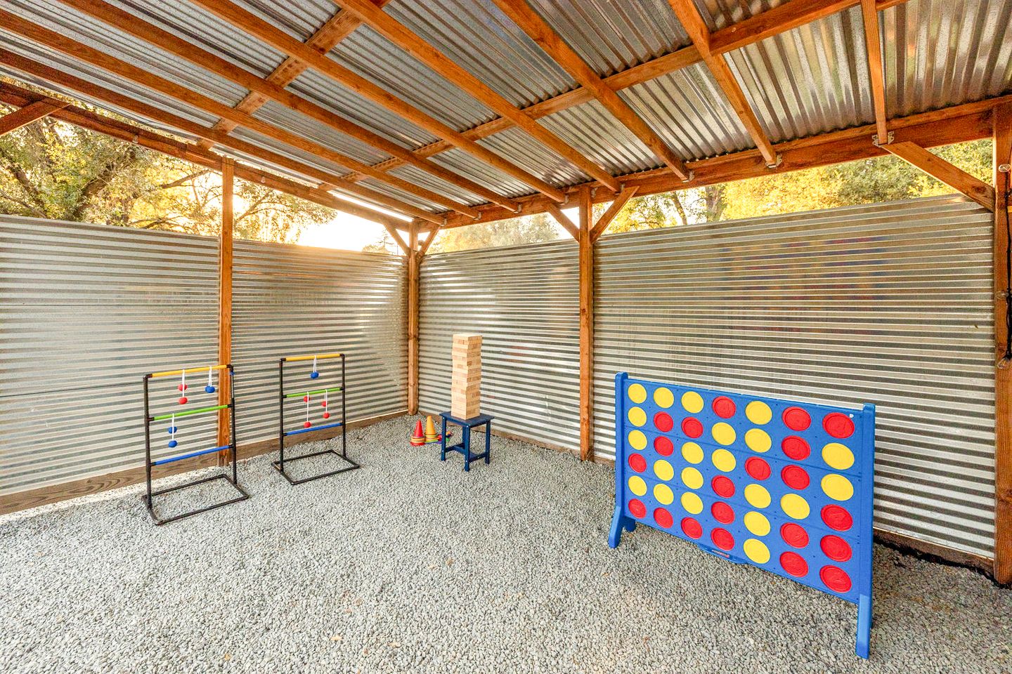 Luxury Mountain Retreat with Stargazing Dome, Hot Tub & Game Room in Oakhurst, California