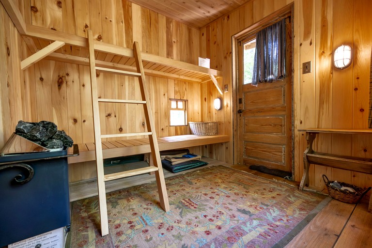 Cabins (United States of America, Afton, Virginia)