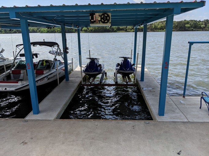 Cabins (United States of America, Kingsland, Texas)