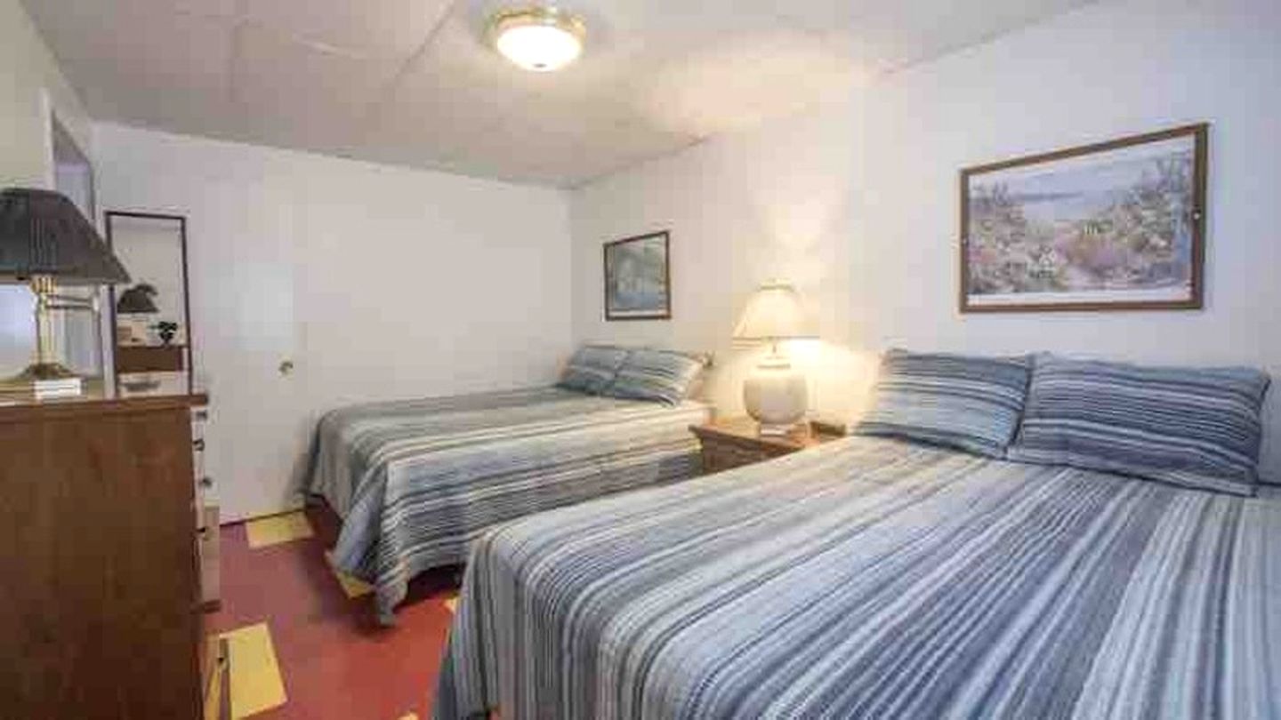 Suite Rental with Spectacular Lake Lyndon B. Johnson Views in Kingsland, Texas