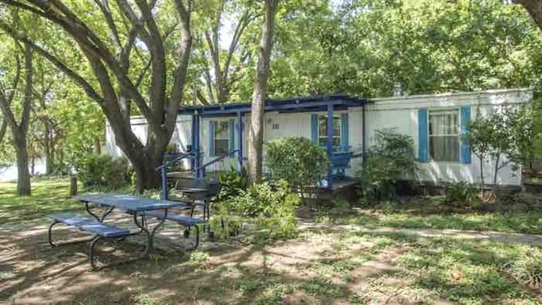 Cabins (United States of America, Kingsland, Texas)