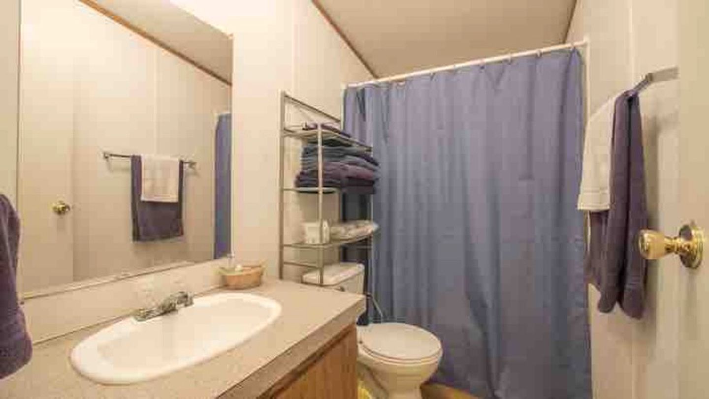 Spacious Poolside Cabin Rental for Groups in Texas Hill Country