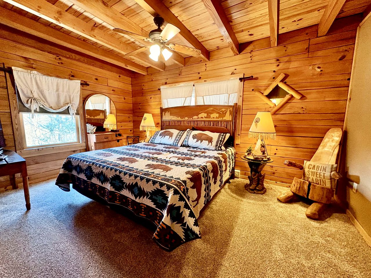 Charming Cabin Rental with a Hot Tub and Fireplace in the Smoky Mountains