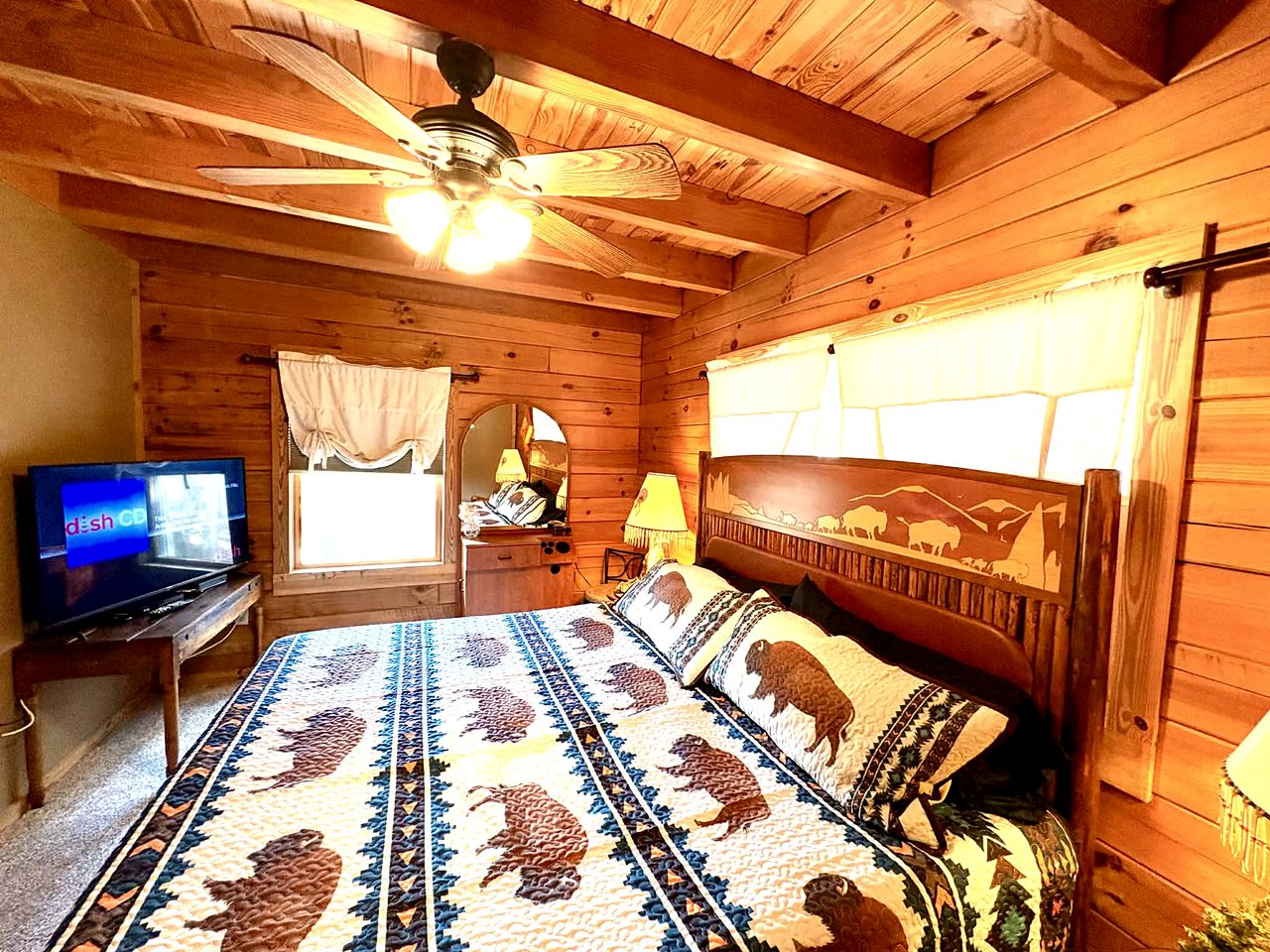 Charming Cabin Rental with a Hot Tub and Fireplace in the Smoky Mountains