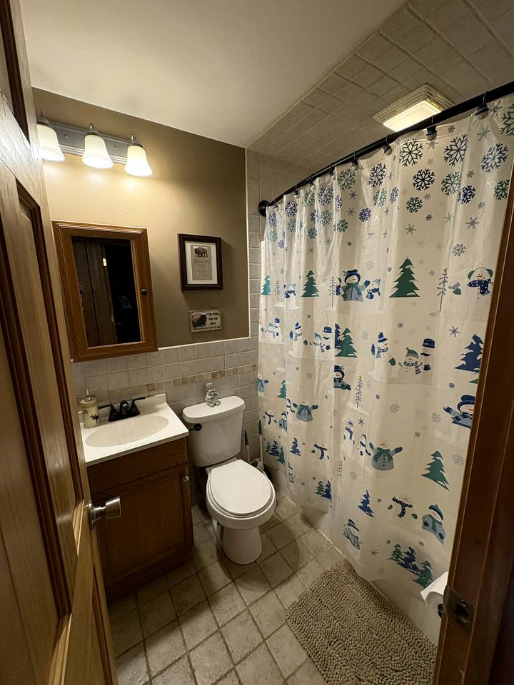 Charming Cabin Rental with a Hot Tub and Fireplace in the Smoky Mountains