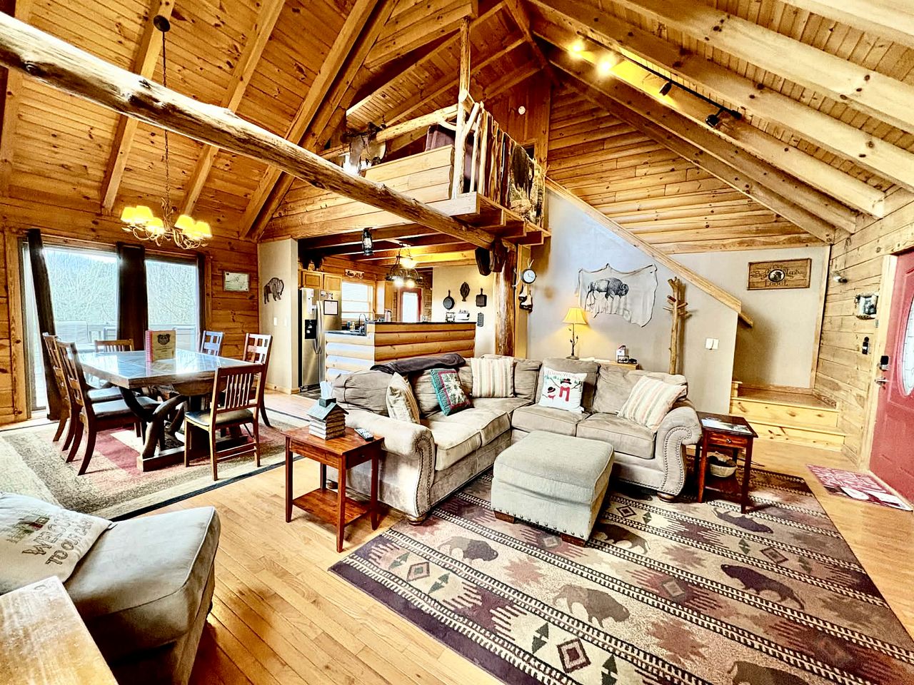 Charming Cabin Rental with a Hot Tub and Fireplace in the Smoky Mountains