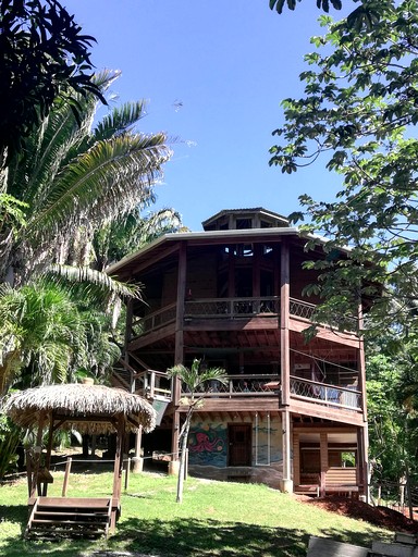 Cabins (Honduras, Roatan, Islas de la Bahía)