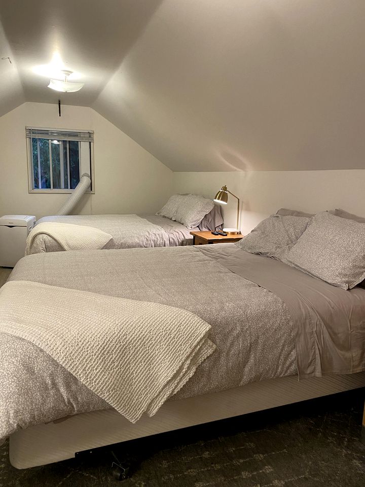 Bright Mountain Cabin Rental with Incredible Views of the Rockies, British Columbia