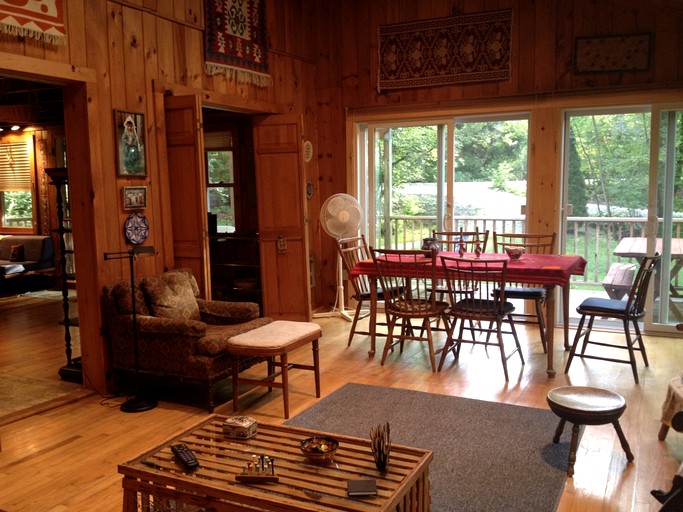 Cabins (United States of America, Pittsfield, Massachusetts)