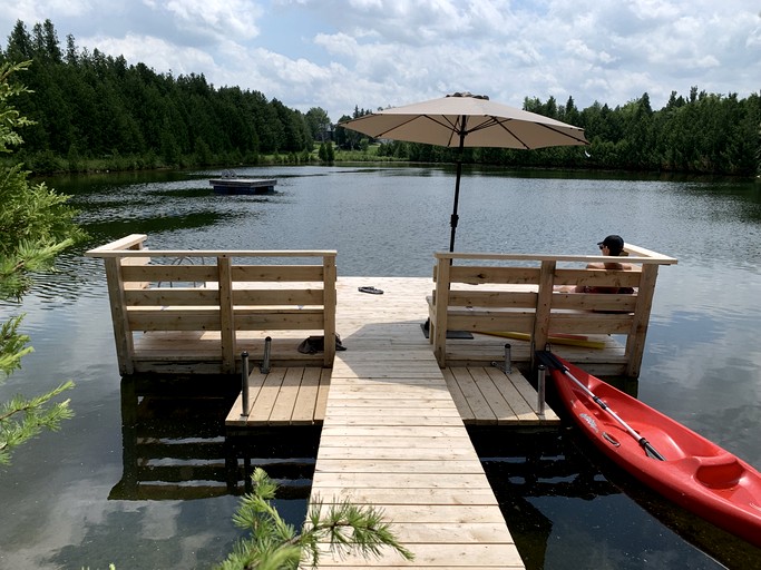 Villas (Canada, Flesherton, Ontario)