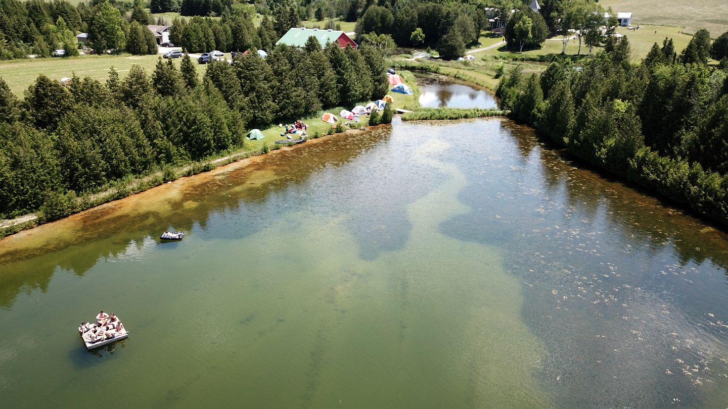 Luxurious Cottage Retreat Rental Nestled in the Beautiful Wilderness of Grey County, Ontario