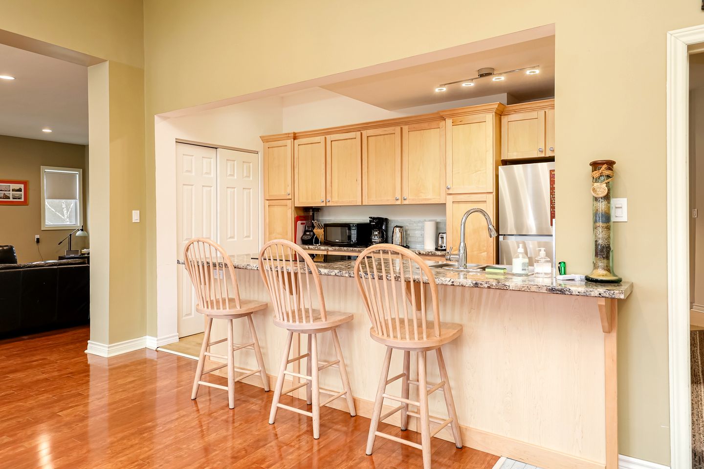 Luxurious Cottage Retreat Rental Nestled in the Beautiful Wilderness of Grey County, Ontario