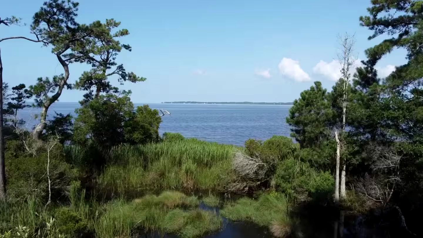Beautifully-Decorated Soundfront Rental with a Balcony in Kitty Hawk, North Carolina