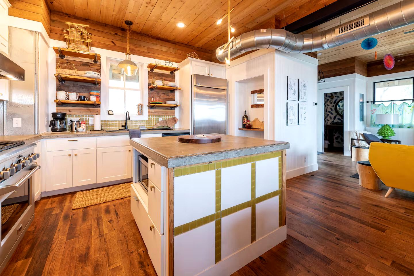 Beautifully-Decorated Soundfront Rental with a Balcony in Kitty Hawk, North Carolina