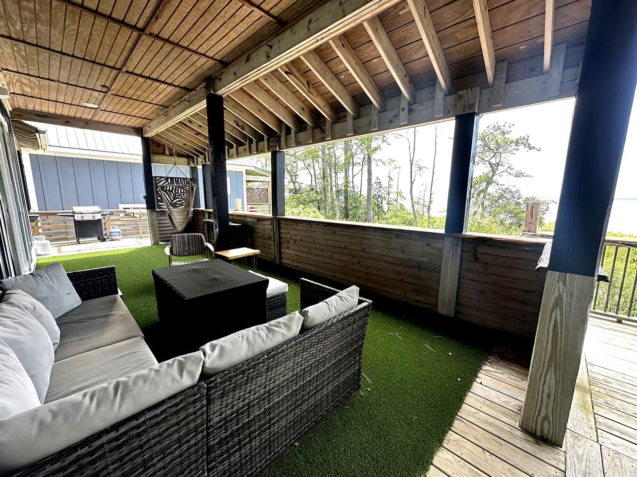 Beautifully-Decorated Soundfront Rental with a Balcony in Kitty Hawk, North Carolina