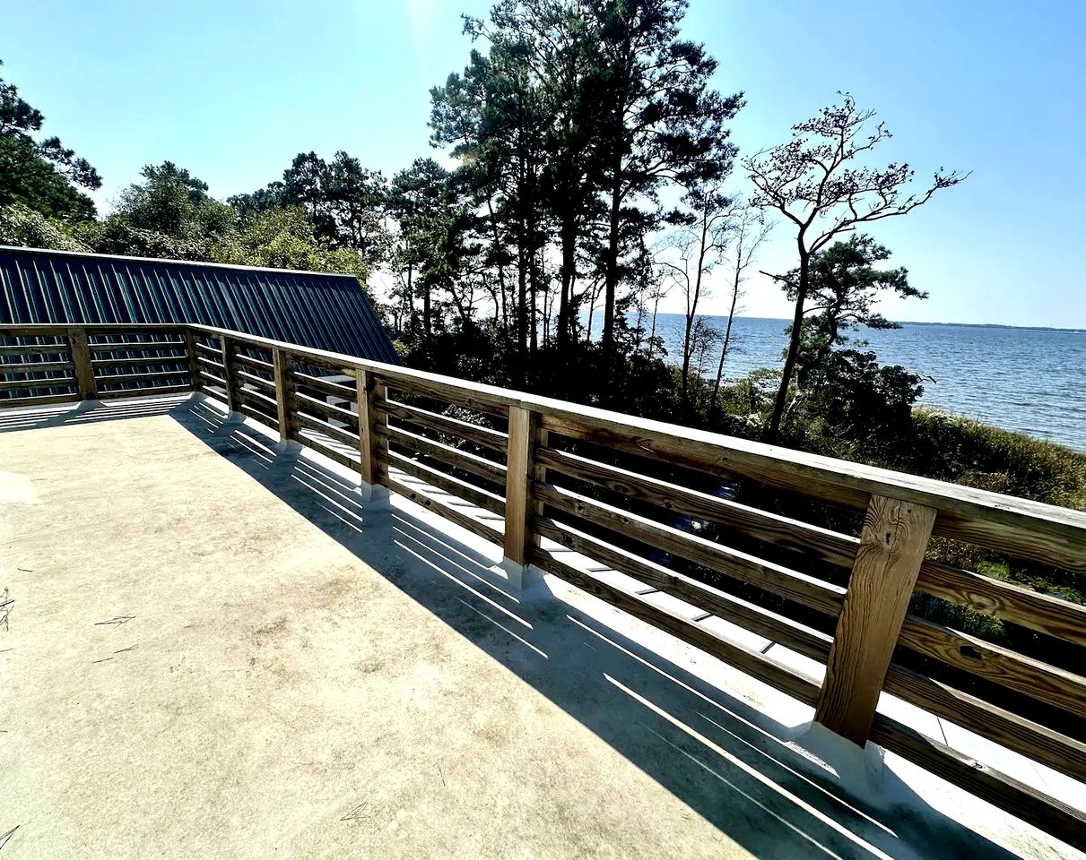 Beautifully-Decorated Soundfront Rental with a Balcony in Kitty Hawk, North Carolina