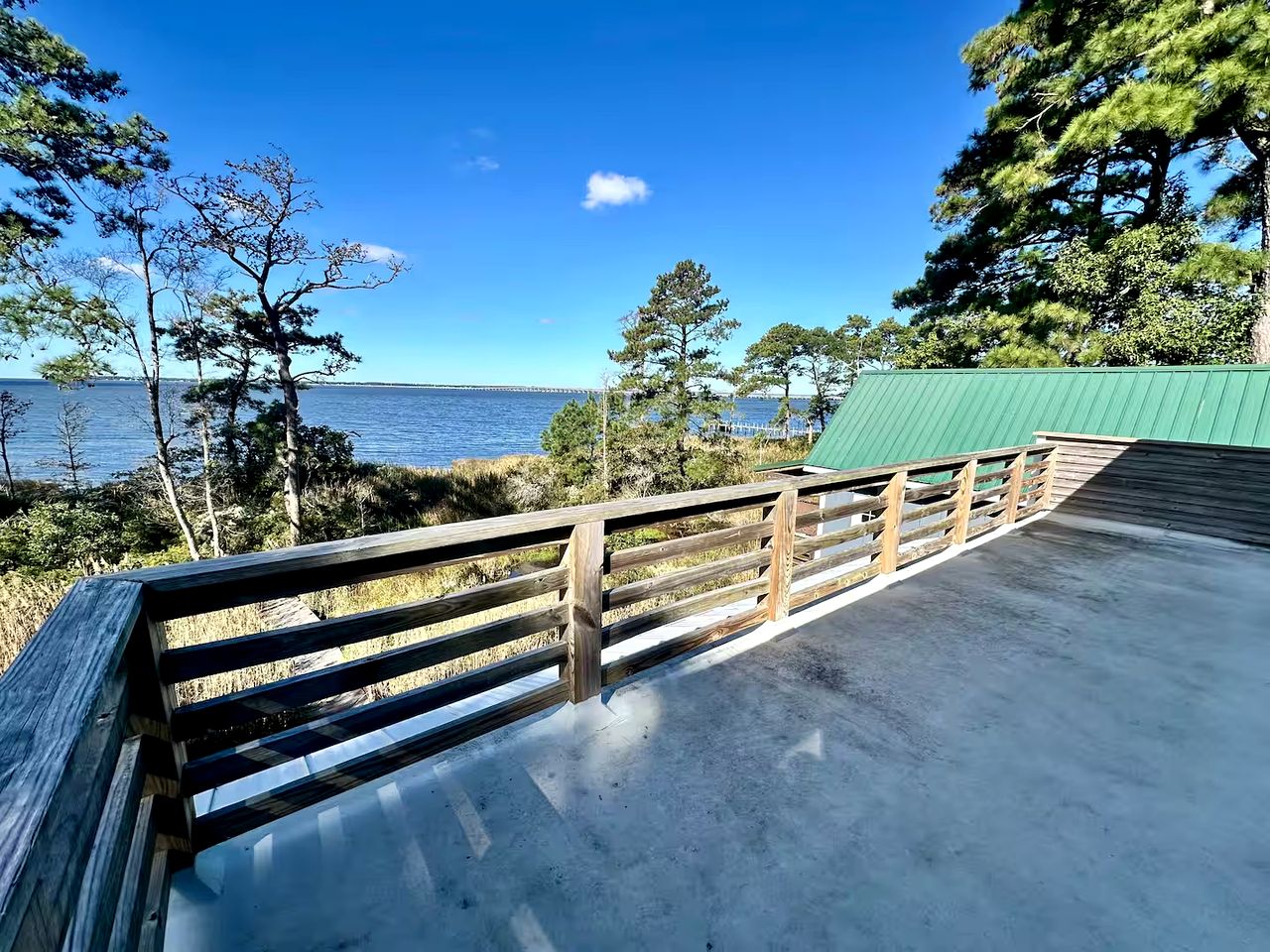 Beautifully-Decorated Soundfront Rental with a Balcony in Kitty Hawk, North Carolina