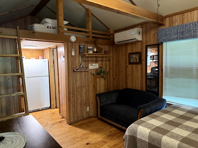 Cabins (United States of America, Bryson City, North Carolina)