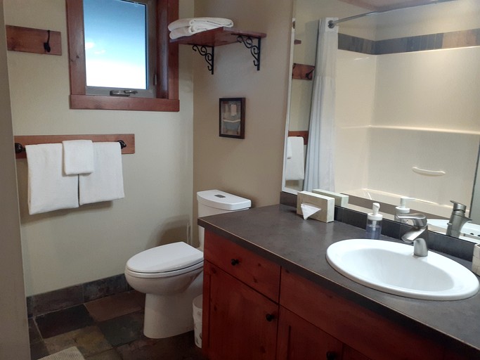 Cabins (Canada, Golden, British Columbia)