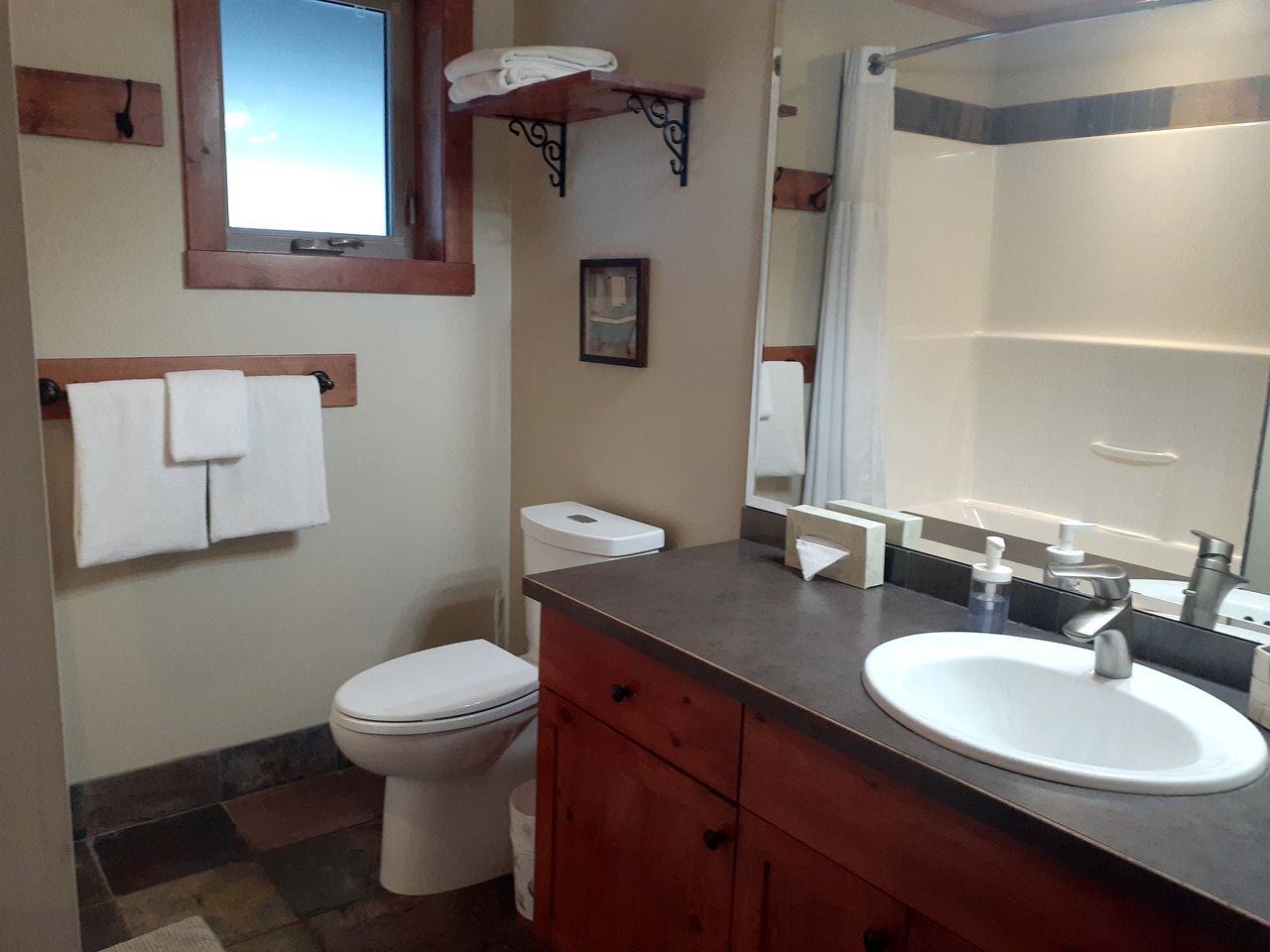 Mountain Cabin Retreat with a Hot Tub in Golden, British Columbia