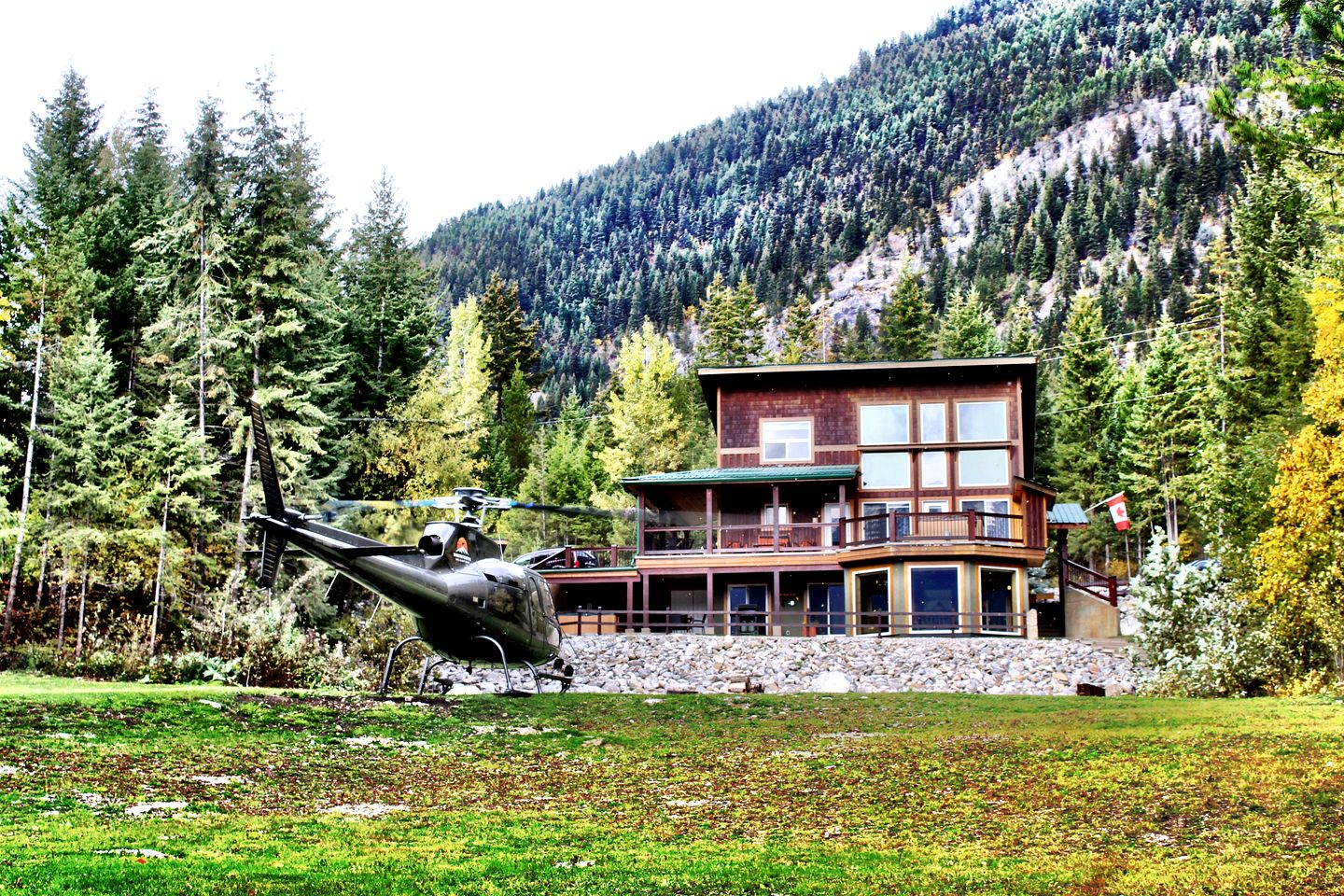 Cabins (Canada, Golden, British Columbia)