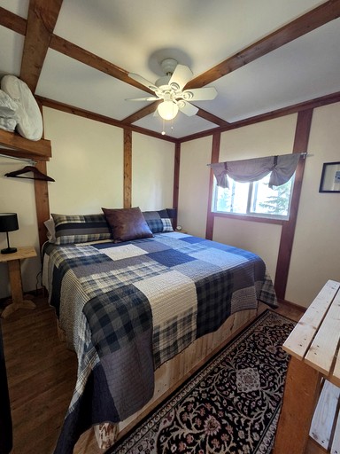 Cabins (Canada, Nordegg, Alberta)