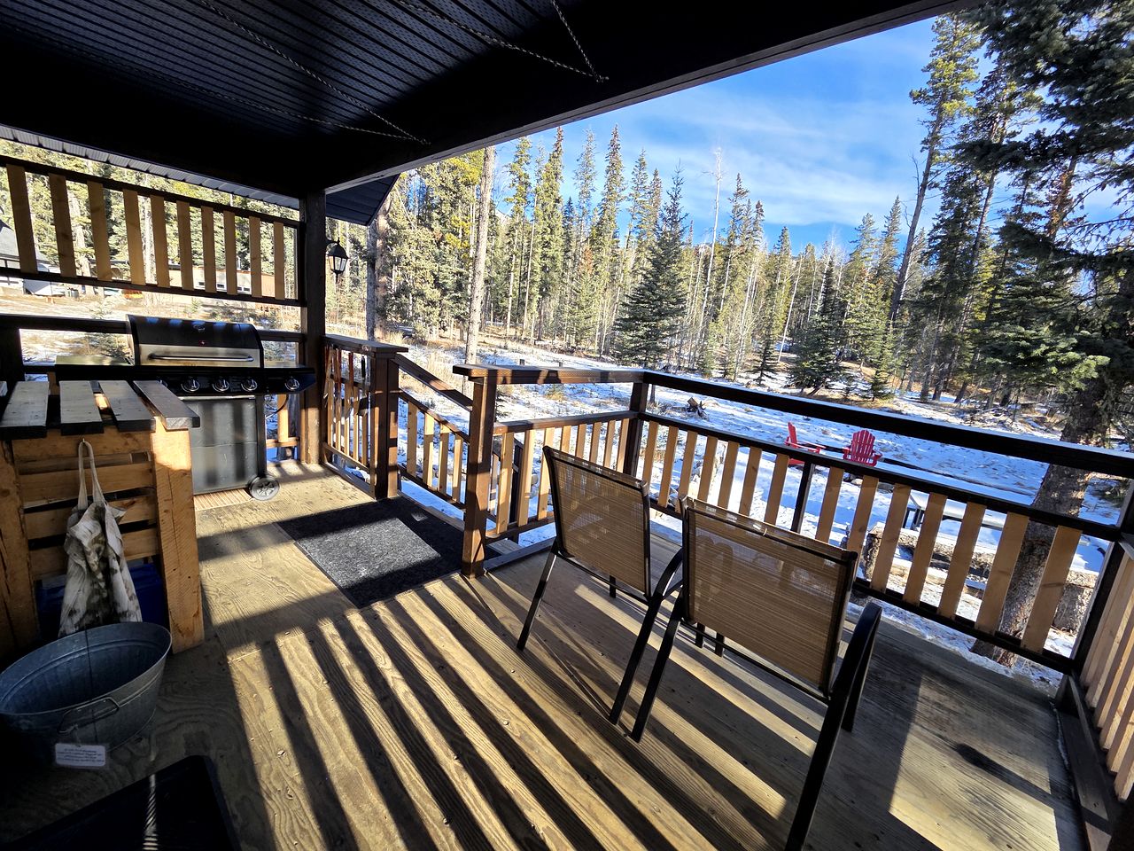 Spacious Family-Friendly Mountain Getaway near Banff, Alberta