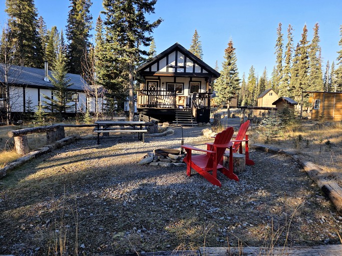 Cottages (Canada, Nordegg, Alberta)