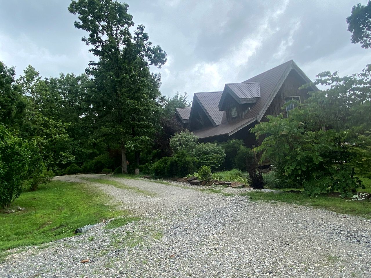 Luxury Half-Board Room Rental in the Beautiful Region of Northwest Arkansas