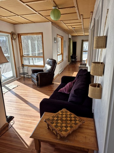 Cabins (Canada, Sainte Rose du Nord, Quebec)