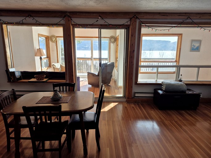 Cabins (Canada, Sainte Rose du Nord, Quebec)