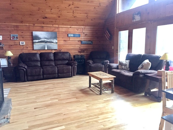 Log Cabins (United States of America, Charlemont, Massachusetts)