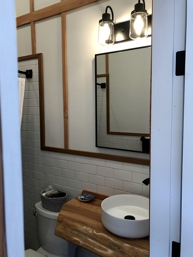 Cabins (Canada, West Redonda Island, British Columbia)