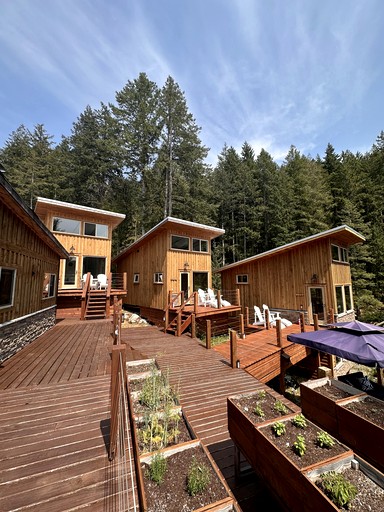 Cabins (Canada, West Redonda Island, British Columbia)
