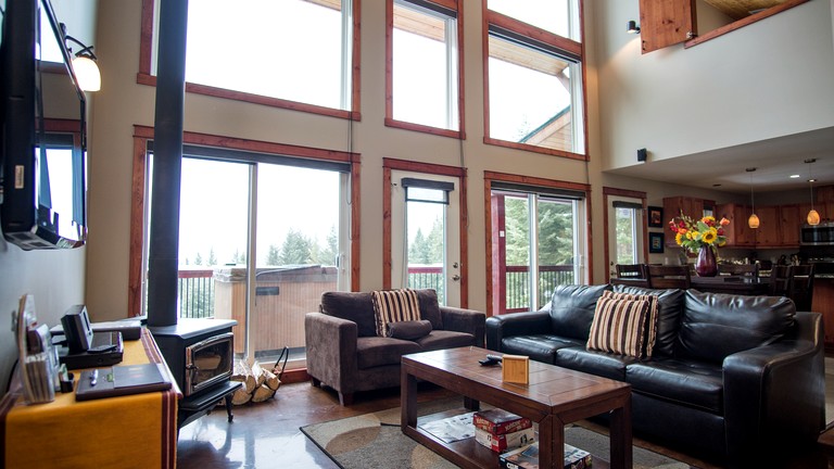 Cabins (Canada, Golden, British Columbia)