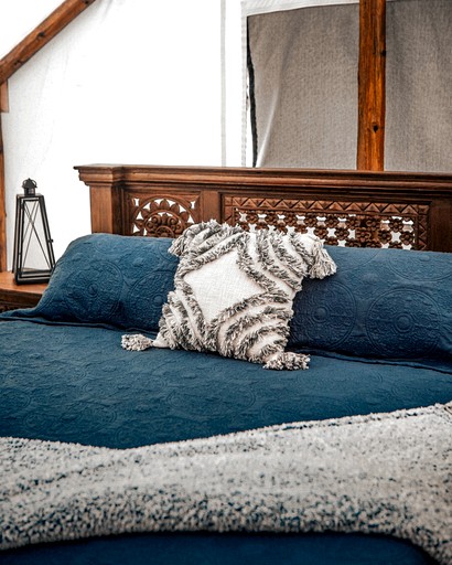 Tented Cabins (Canada, Boston Bar, British Columbia)