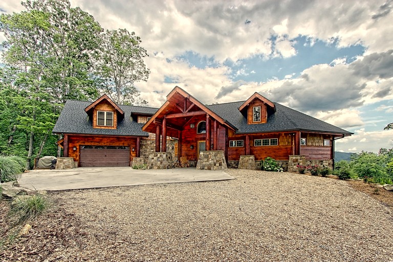 Cabins (United States of America, Clayton, Georgia)