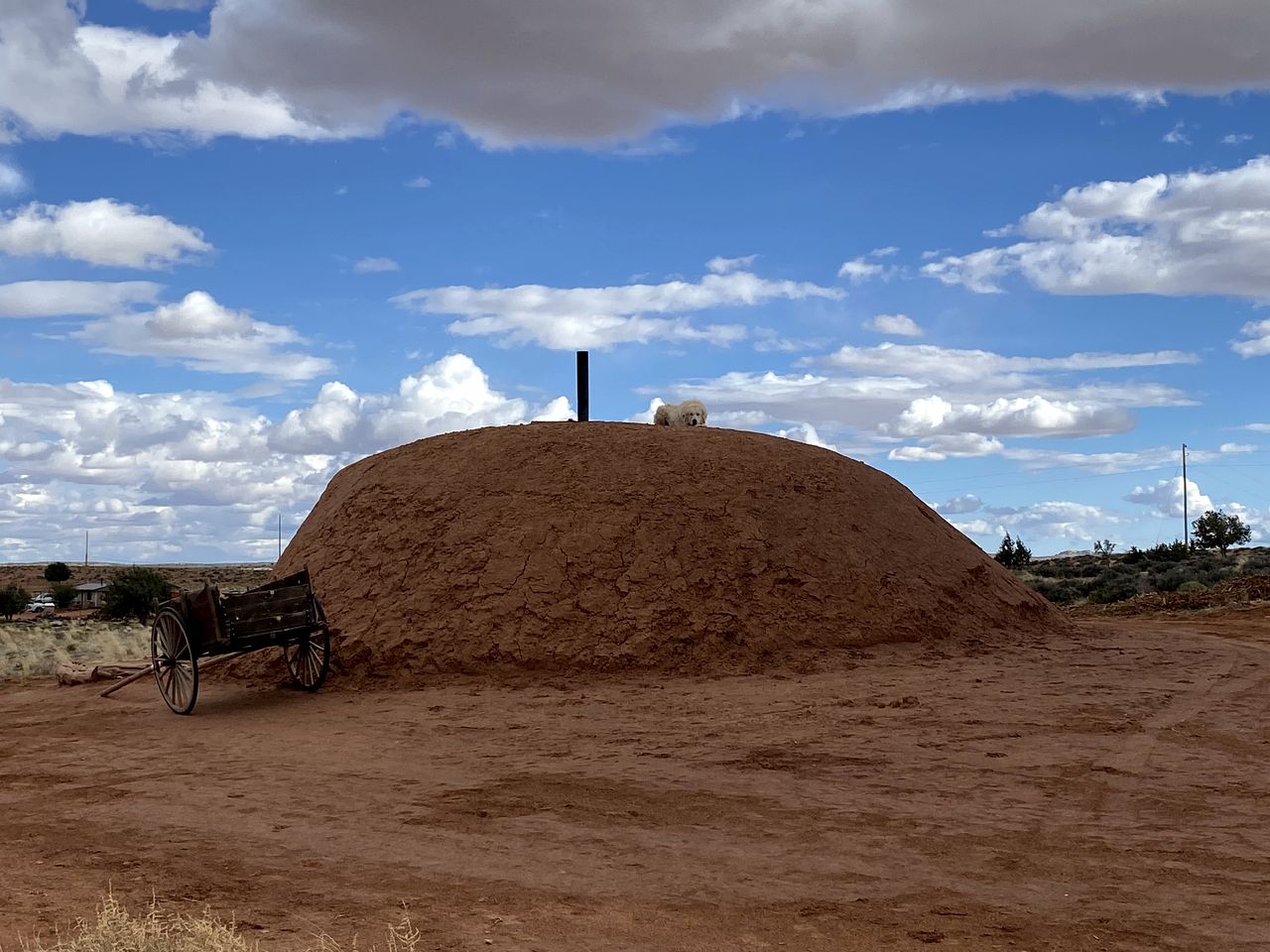 Traditional Navajo Hut Rental for a Secluded Vacation near Page, Arizona