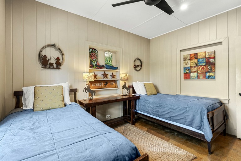 Cabins (United States of America, Wimberley, Texas)